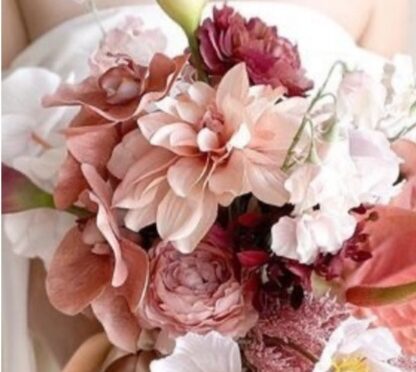 Renkli gelin çiçekleri